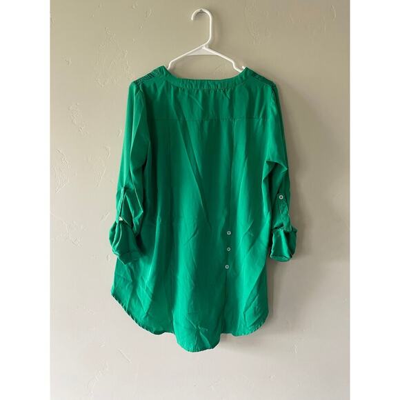 Women's Green Lace Flowy Tunic Blouse- size medium - Picture 2 of 4